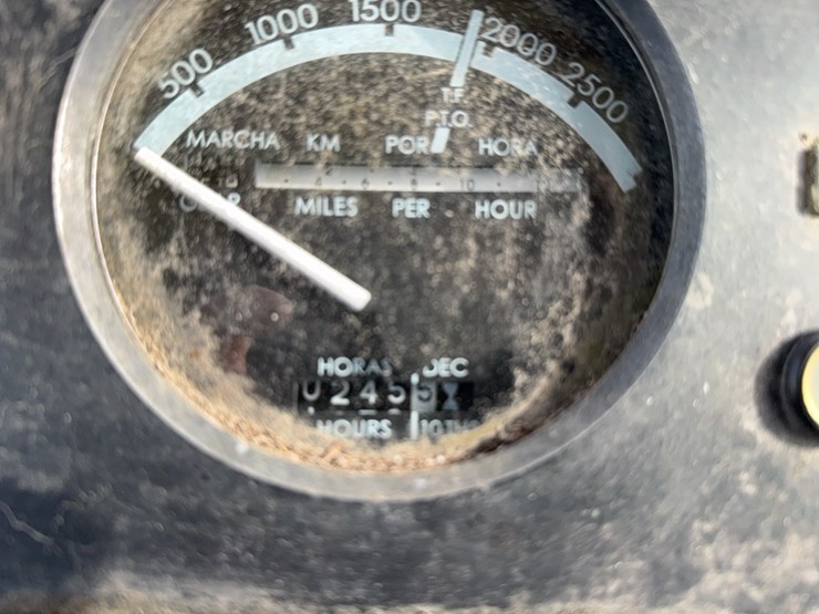 john-deere-4320-image-46