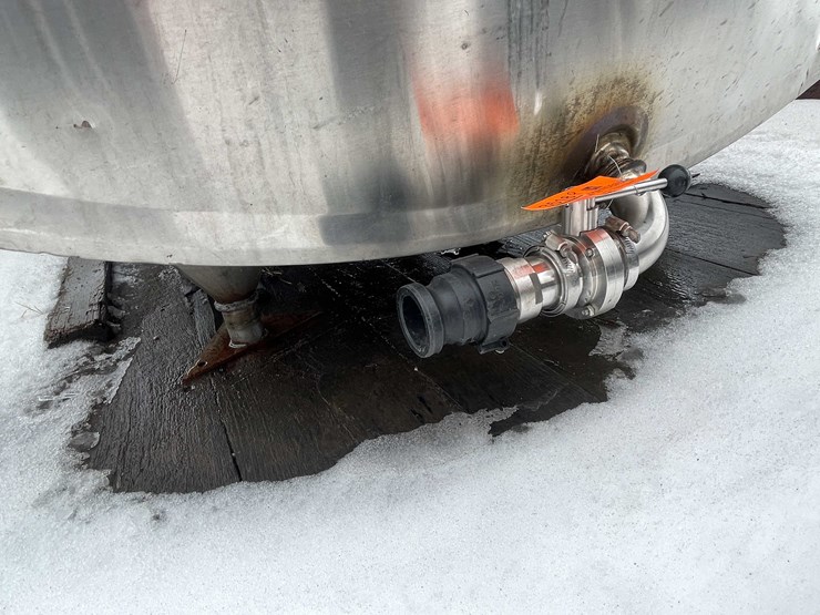 #3518-•-delaval-bulk-tank-image-14