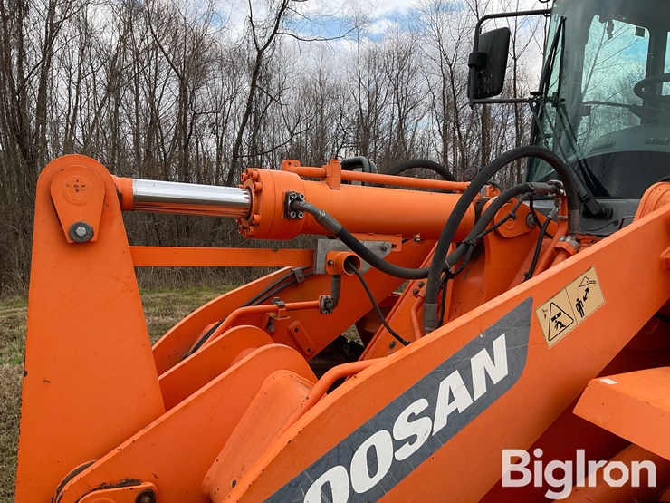 2016-doosan-dl220-5-image-16