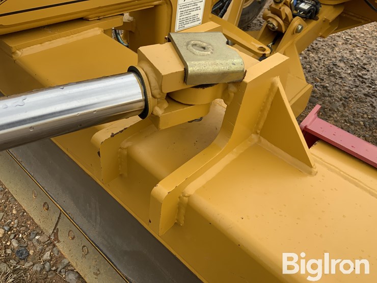 2023-landoll-icon-1230rs-pull-type-blade-image-17