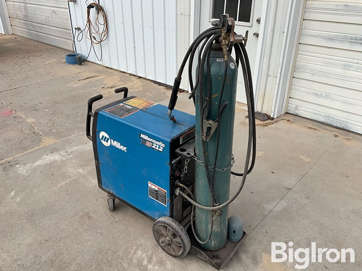miller-millermatic-212-wire-feed-mig-welder-image-6