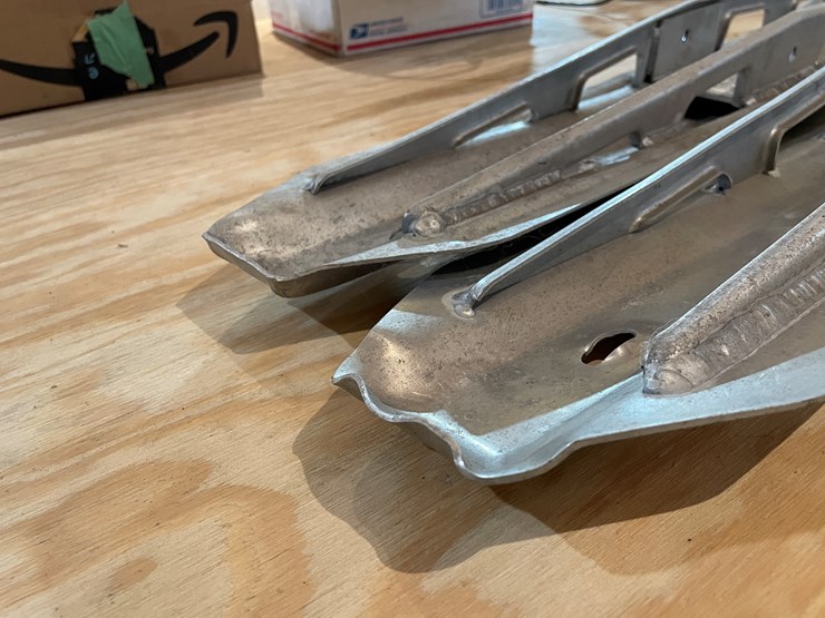 #3854-•-pair-of-lightweight-aluminum-ski's-image-5