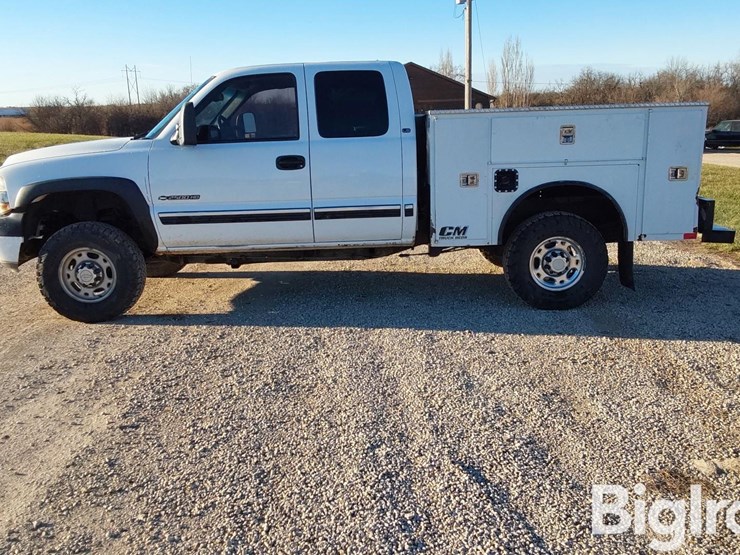 2002-chevrolet-silverado-2500-image-8