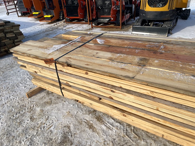 #3810-•-bundle-of-construction-grade-lumber-image-8