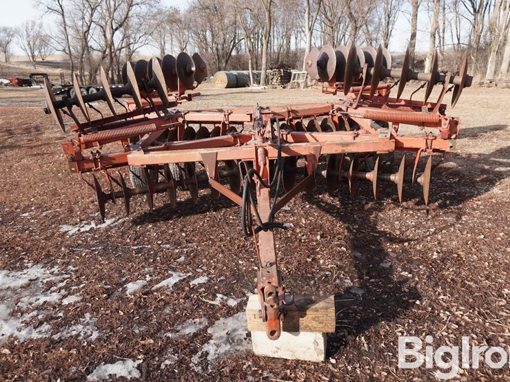 massey-ferguson-620-image-2