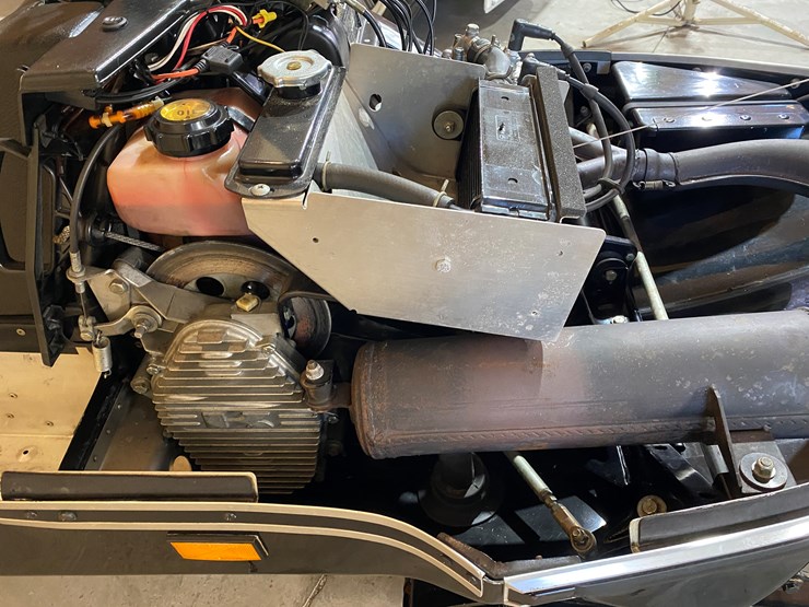 #3783-•-1980-kawasaki-440-invader-snowmobile-image-33