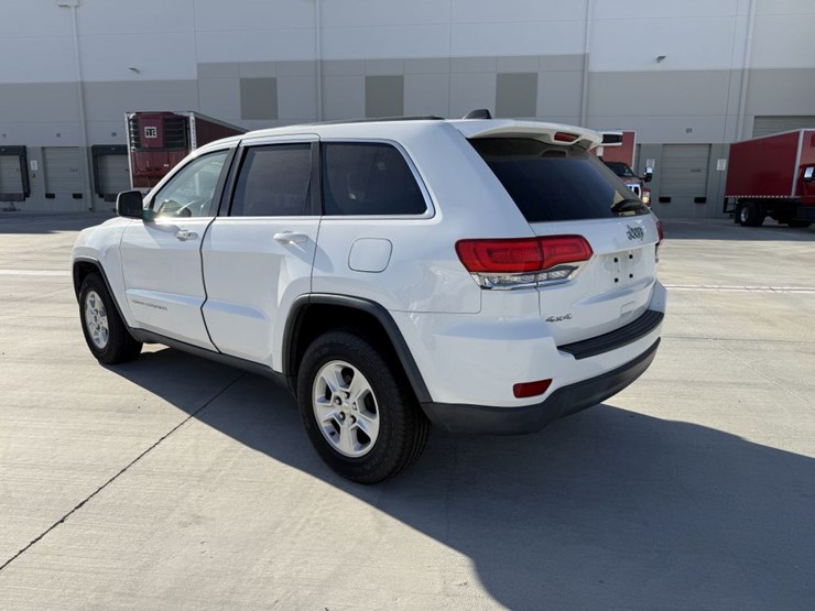 2016-jeep-grand-cherokee-image-4