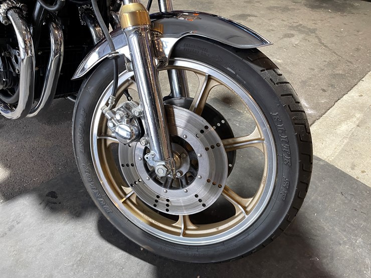 #3814-•-1980-kawasaki-z1-classic-motorcycle-(has-wi-title)-image-6