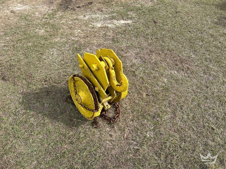 yale-spur-geared-block-2-ton-chain-hoist-image-3