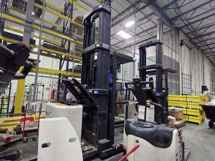 2006-crown-sp3420-30-image-2