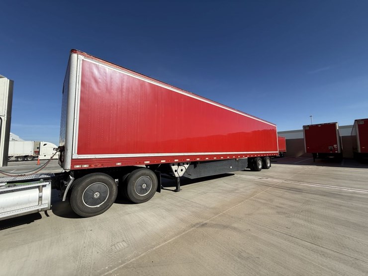 2016-utility-van-image-1