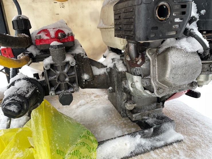 #3830-•-used-pressure-washer-unit-image-12