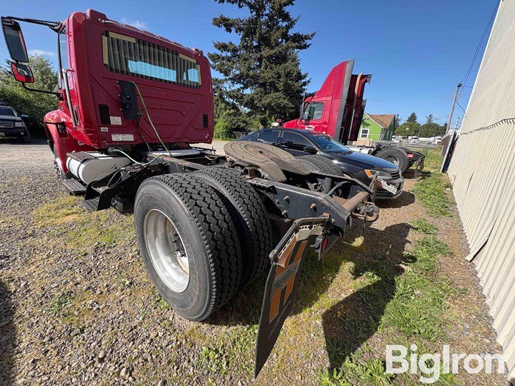 2007-international-durastar-4400-image-14