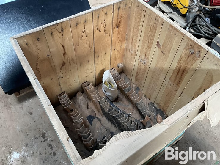 john-deere-perma-loc-cultivator-sweeps-image-7