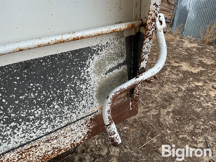 2010-titan-trailer-image-19