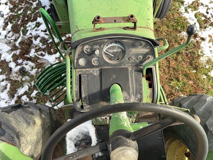 john-deere-4320-image-45