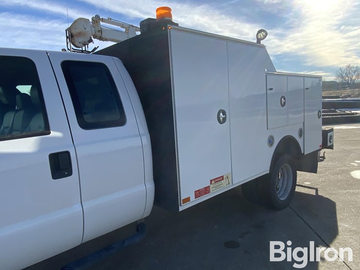 2012-ford-f550-xl-image-18