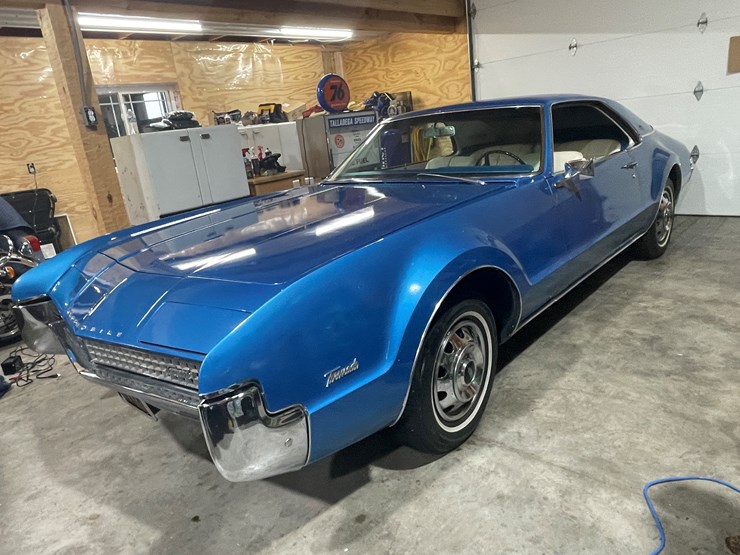 #3809-•-1967-oldsmobile-toronado-(has-wi-title)-image-1