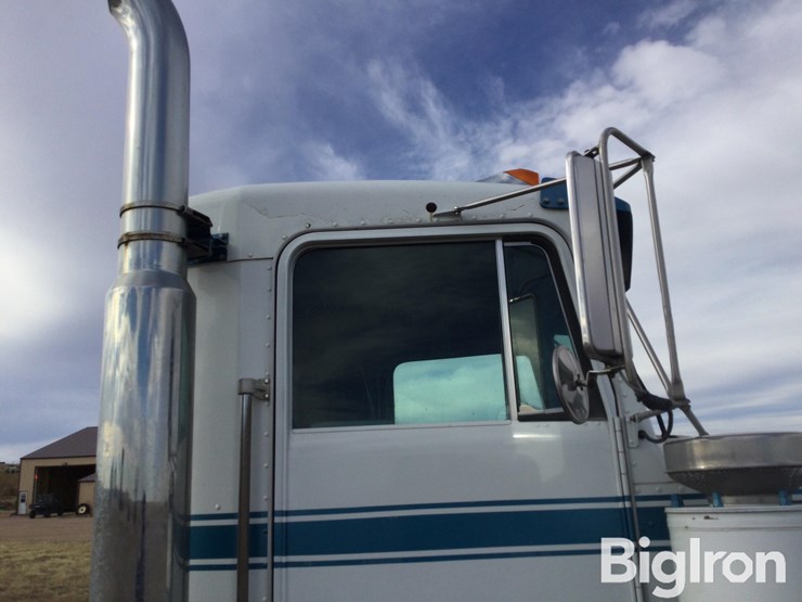 1983-kenworth-w900b-image-14