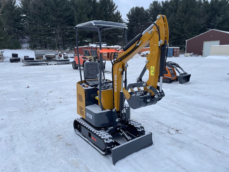 #206-•-new-ats-mini-excavator-image-3