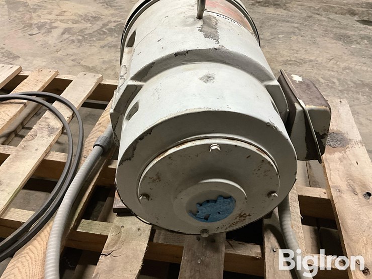 john-deere-6068t-image-12