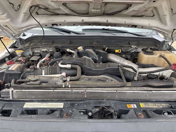 2012-ford-f550-image-14