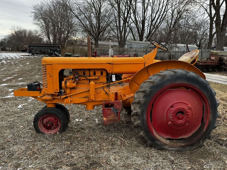 minneapolis-moline-ub-image-2