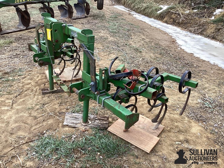 custom-3-pt-2-row-cultivator-image-9