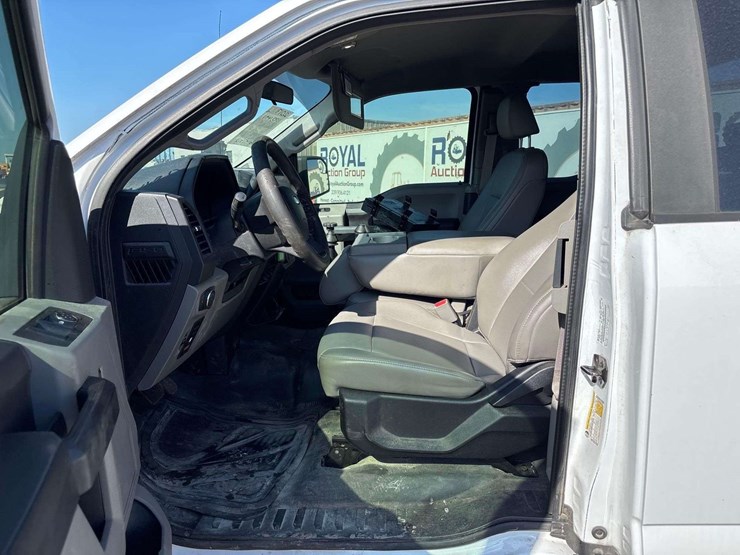 2017-ford-f150-image-7