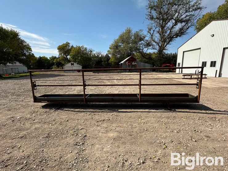 24'-fence-line-feed-bunk-image-7
