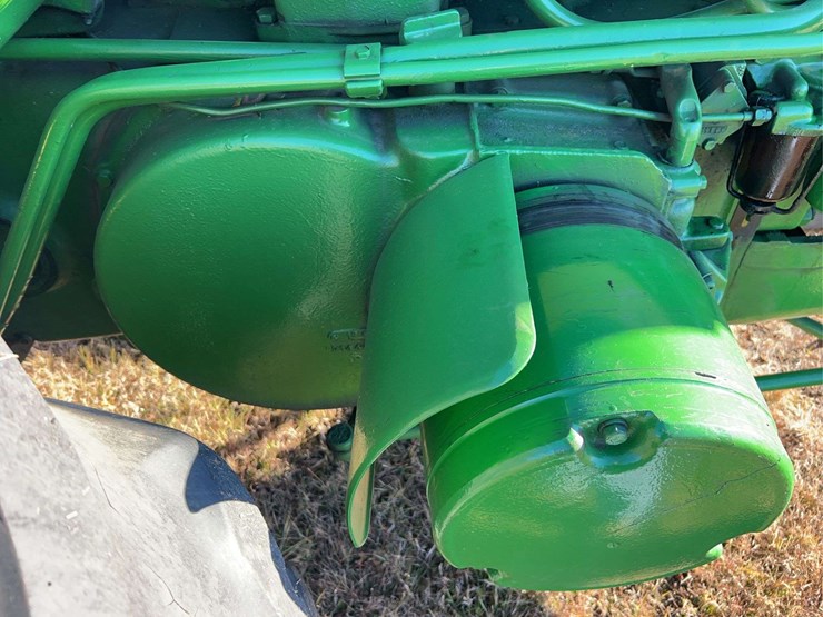 john-deere-830-image-35