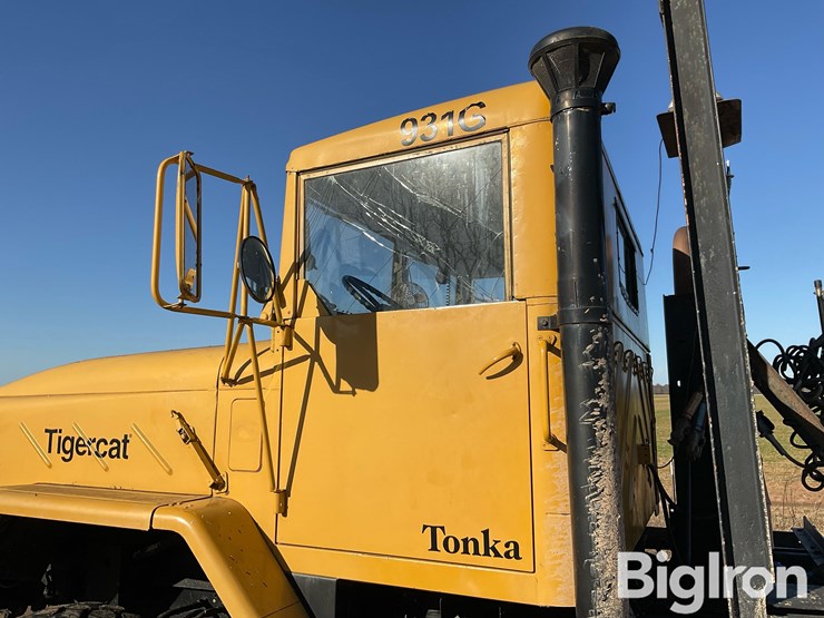 1991-tigercat-m931a2-6x6-truck-tractor-image-9