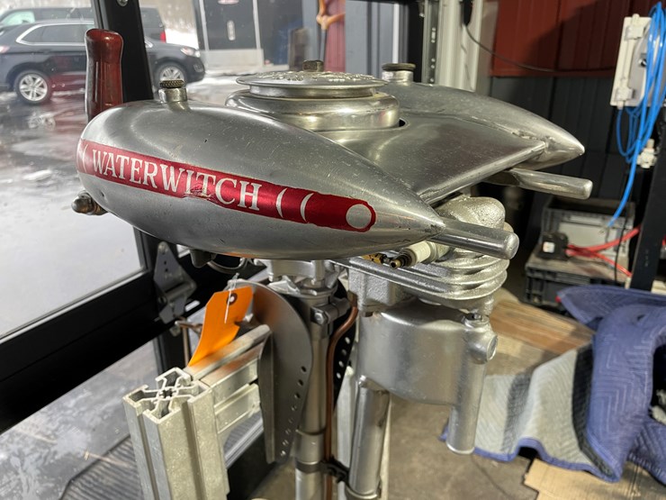 #3817-•-sears-roebuck-water-witch-vintage-outboard-boat-motor-image-5