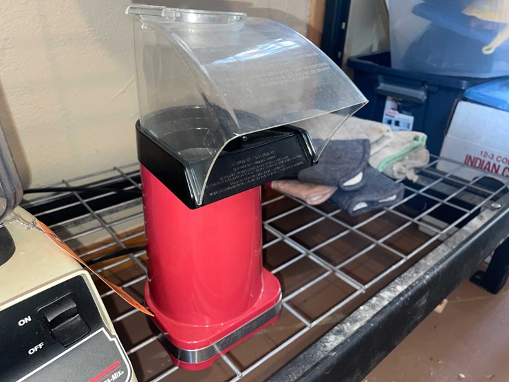 #6349-•-shelf-contents-image-16