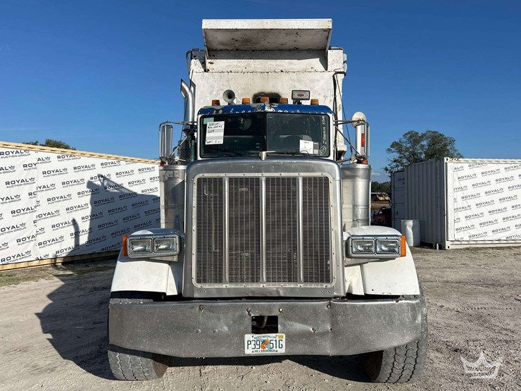 2001-peterbilt-379-image-44