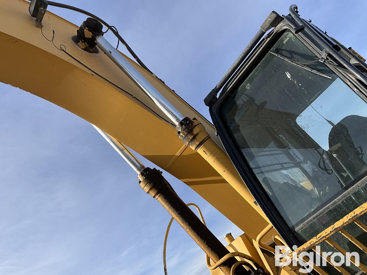 2003-deere-270c-lc-image-10