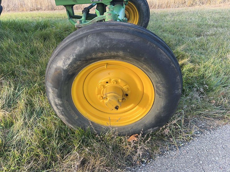 1957-john-deere-720-image-26