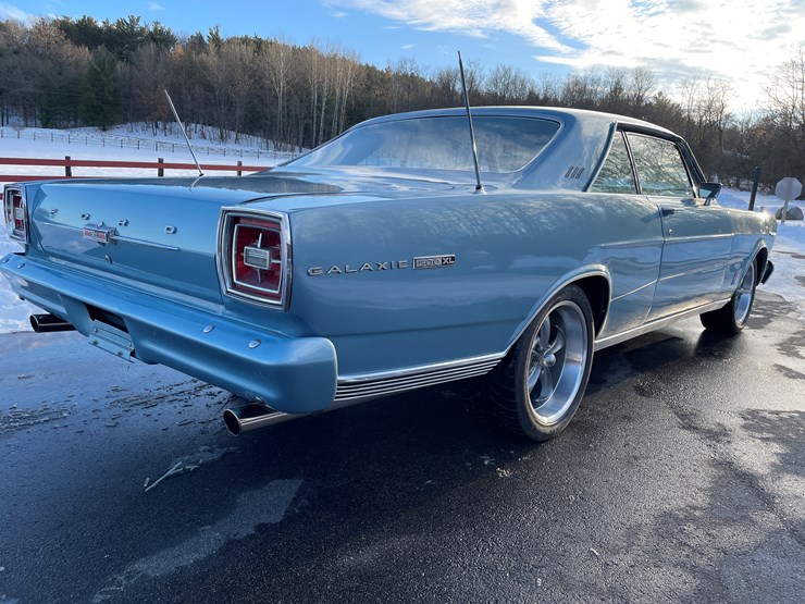 1966-ford-500-image-6