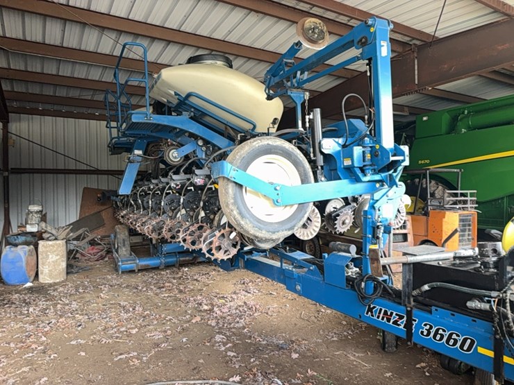 kinze-3660-image-78