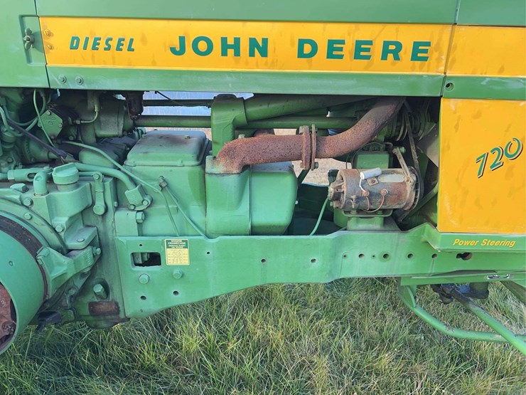 1957-john-deere-720-image-28