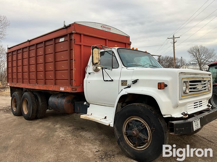 1974-chevrolet-c65-image-3