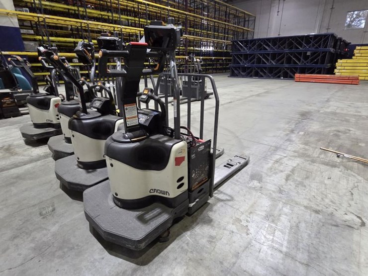 2020-crown-pe4500-60-image-1