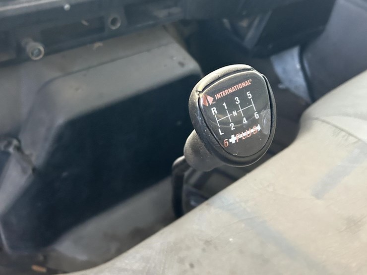 2001-international-4700-image-27