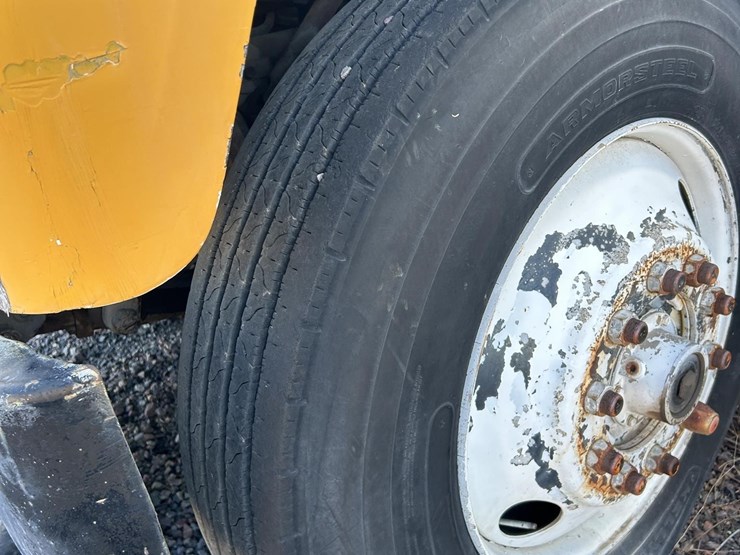 1984-international-s2200-image-32