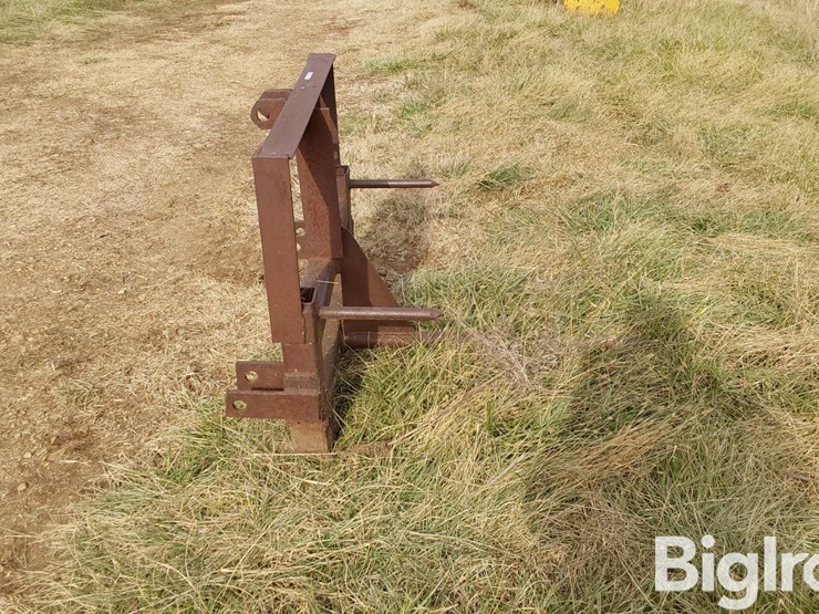 3-pt-mounted-bale-spear-image-4