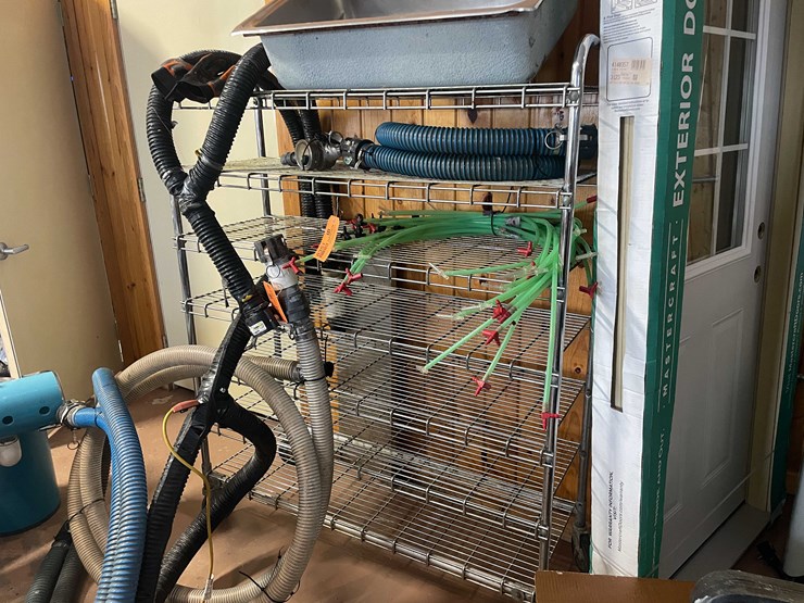 #6351-•-metal-rack-image-1