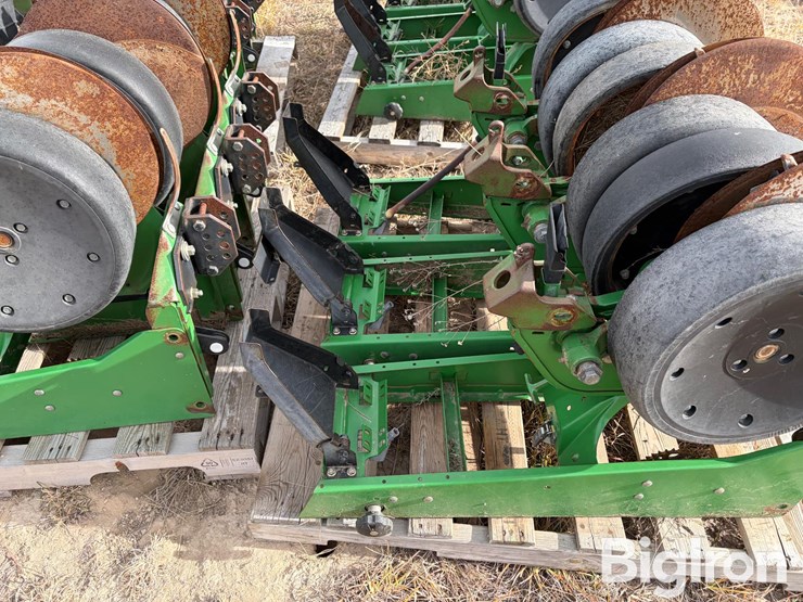 john-deere-1770nt-image-12