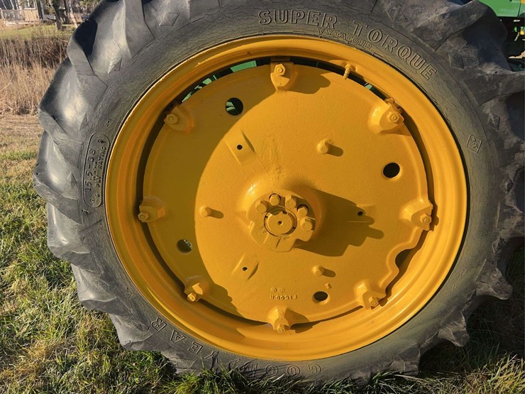 1957-john-deere-720-image-81