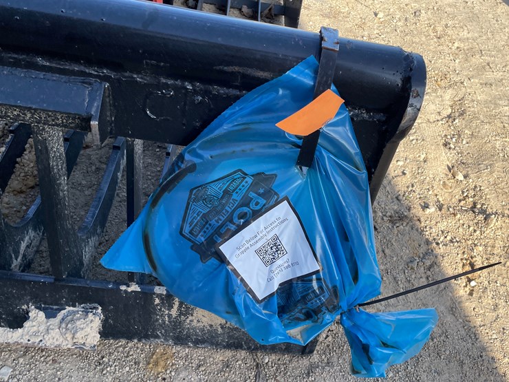 #3693-•-new-kc-76"-skid-steer-skeleton-grapple-bucket-image-8