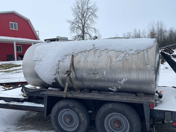 #3518-•-delaval-bulk-tank-image-4